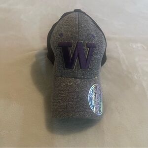 Washington Huskies Hat Men Small Gray Zephyr NCAA Cap Snapback Stretch Brand New